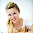 Larisa Stojanovič: Strokovnjakinja, ki ve, kako se spopasti z znaki staranja in s kožo