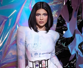 Kylie Jenner je zaradi hude bolezni izpustila pariški teden mode (vse, kar vemo)