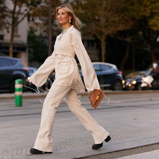 Pozimi se nikar ne odpovejte belim hlačam, poglejte, kako jih nositi - Foto: Instagram